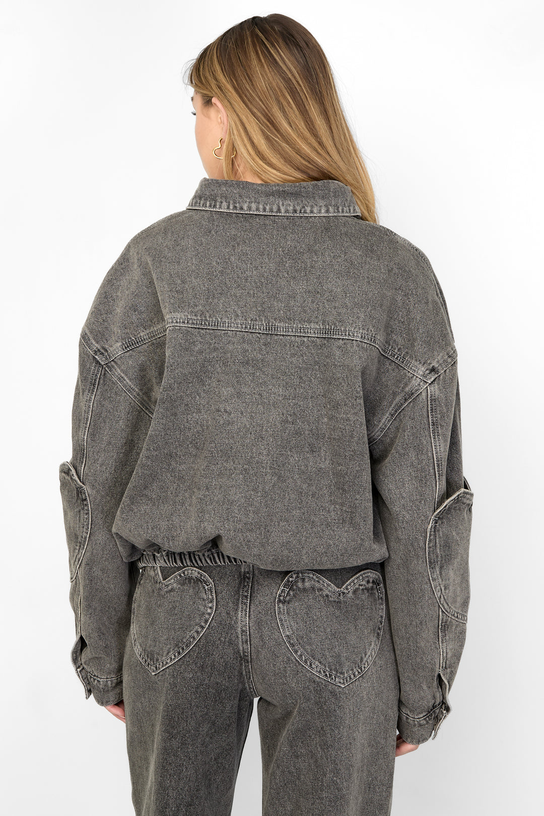 Het hartloze spijkerjack