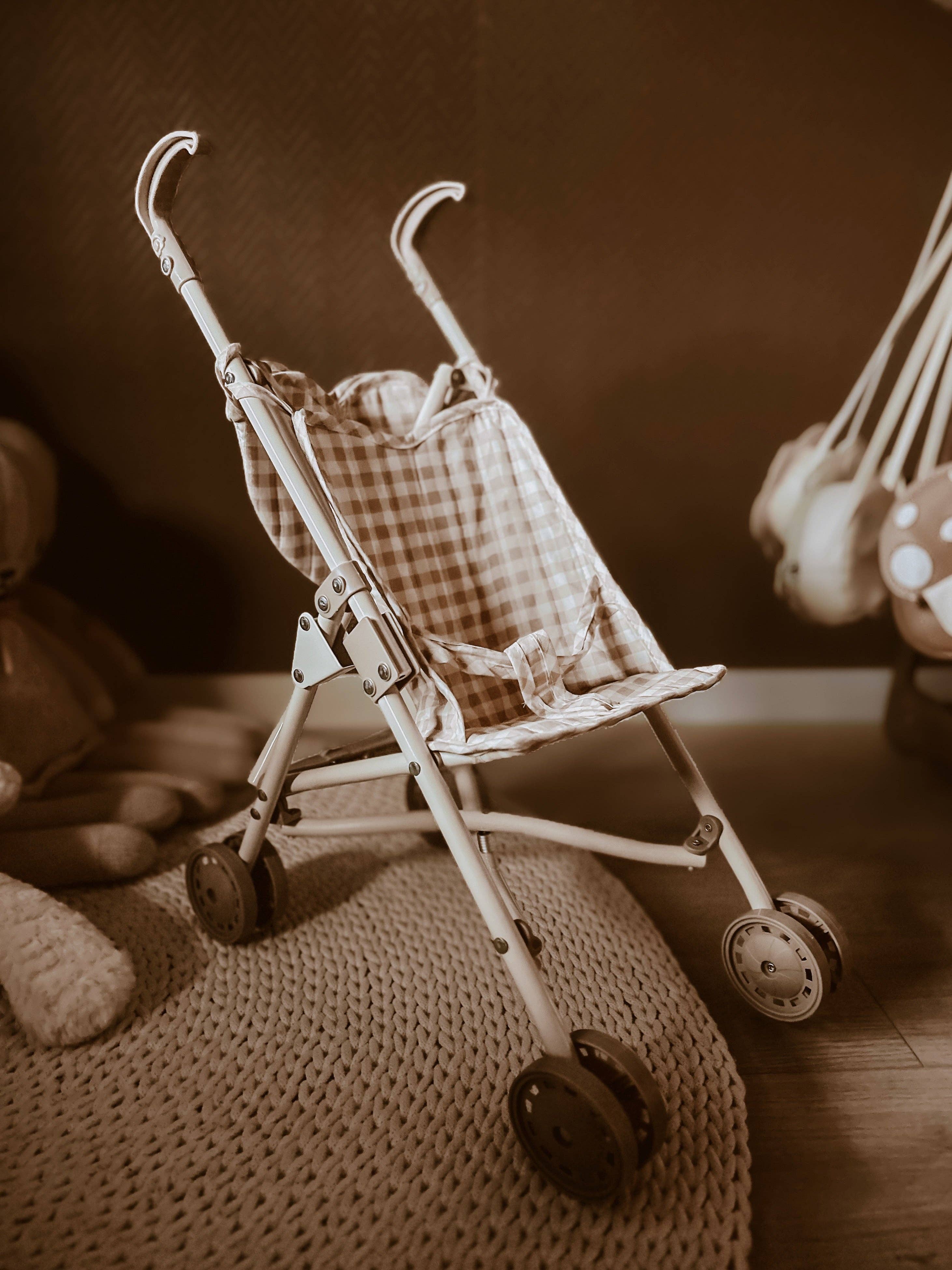Mrs.Ertha | Poppenwagen | zachte vierkanten