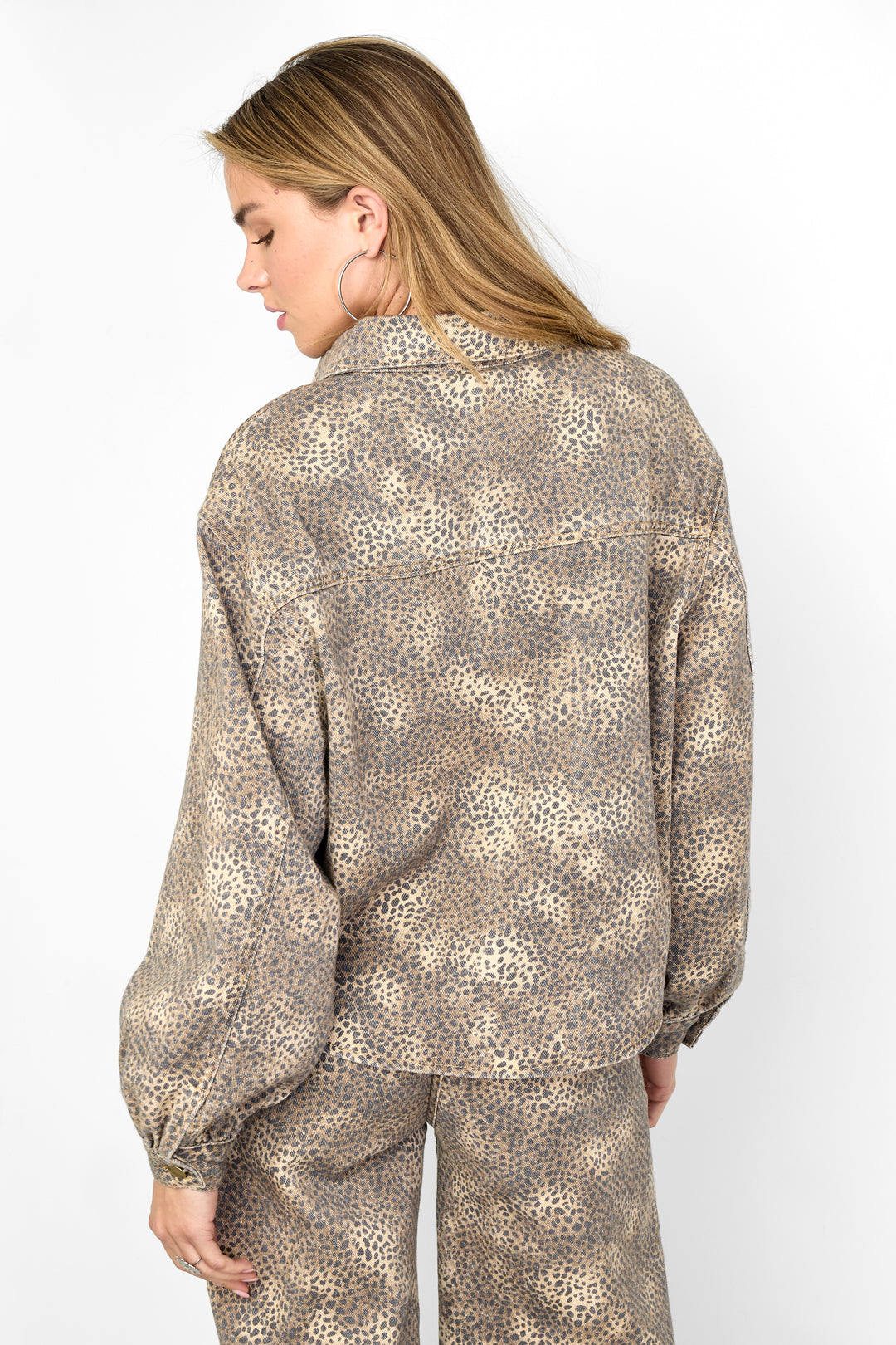 de cowgirl & dol op luipaardprint jeans