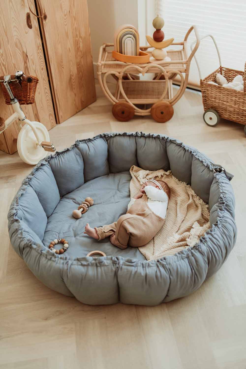 Play& Go | Bloom Dusty Blue Organic Cotton Babymat