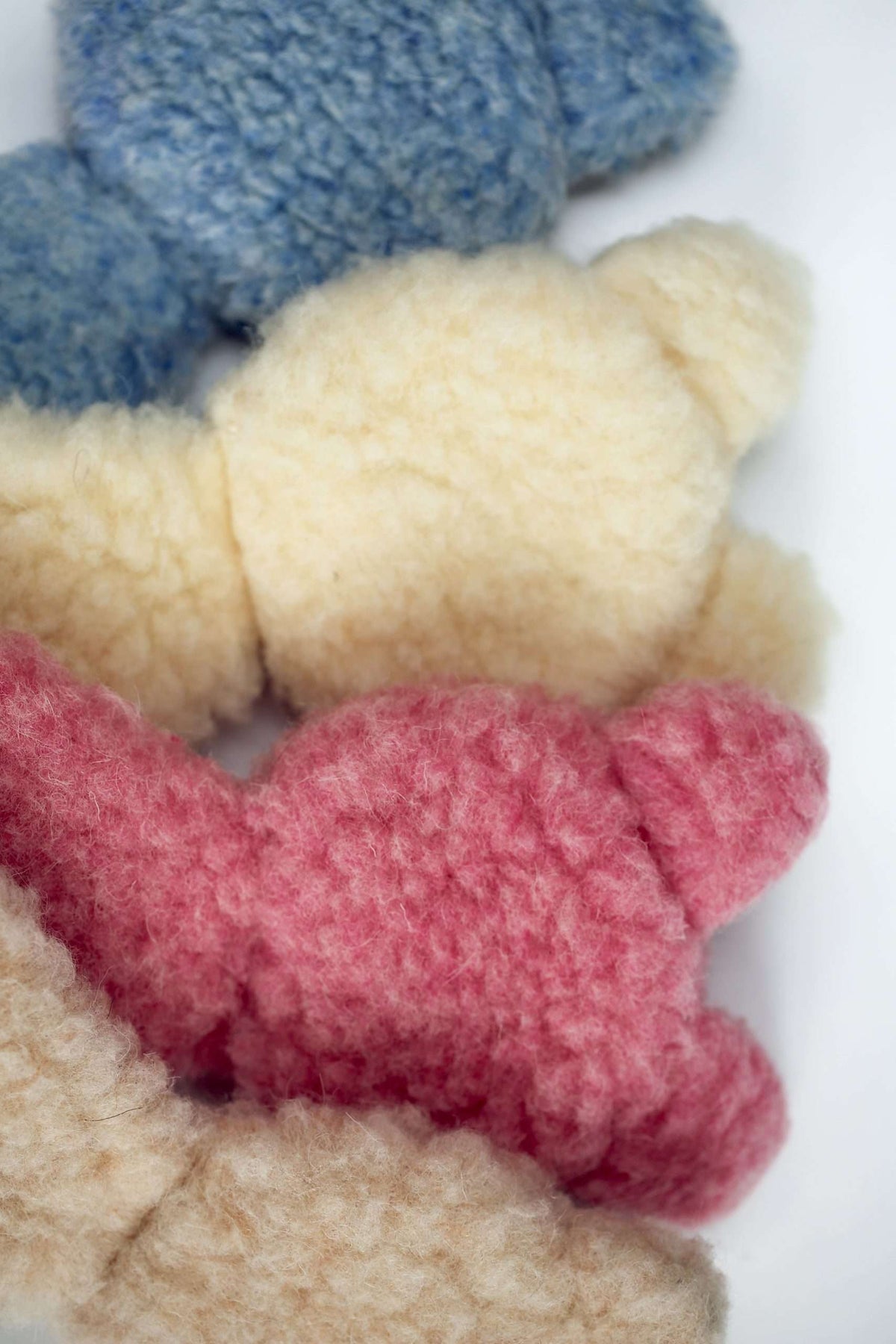 Wollen knuffelbeertjes van We Are Wovens