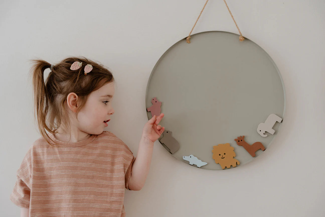 Moes Play | Magnetic Safari