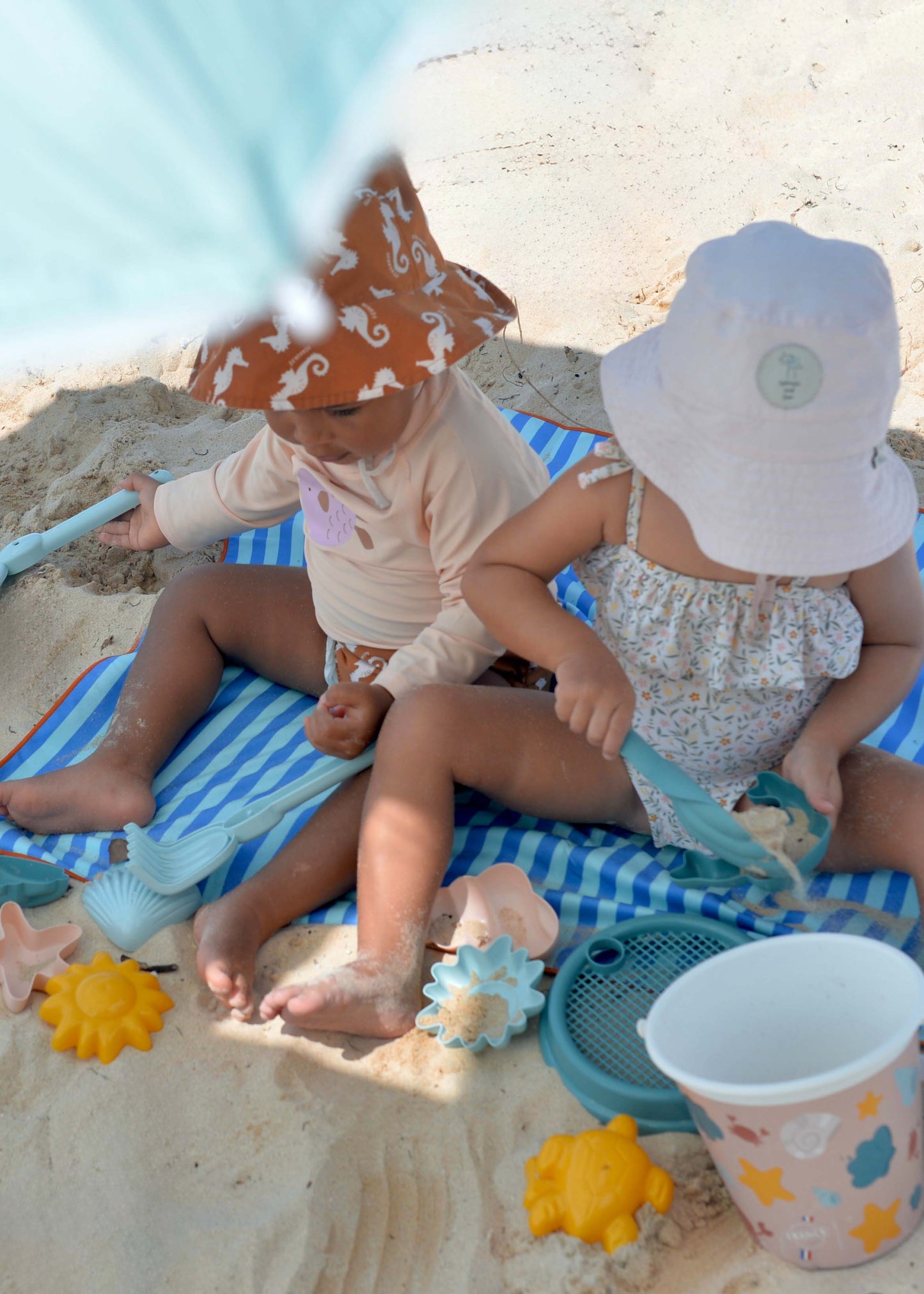 PlayTowel XL 180 x 180cm | Road | Quut