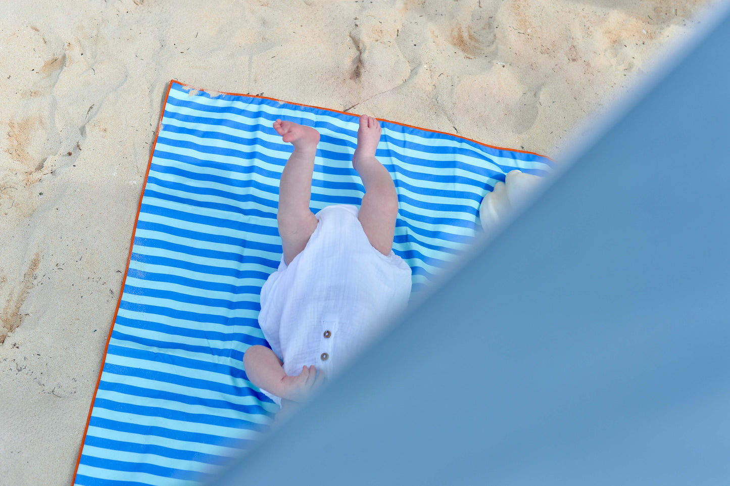 PlayTowel XL 180 x 180cm | Road | Quut