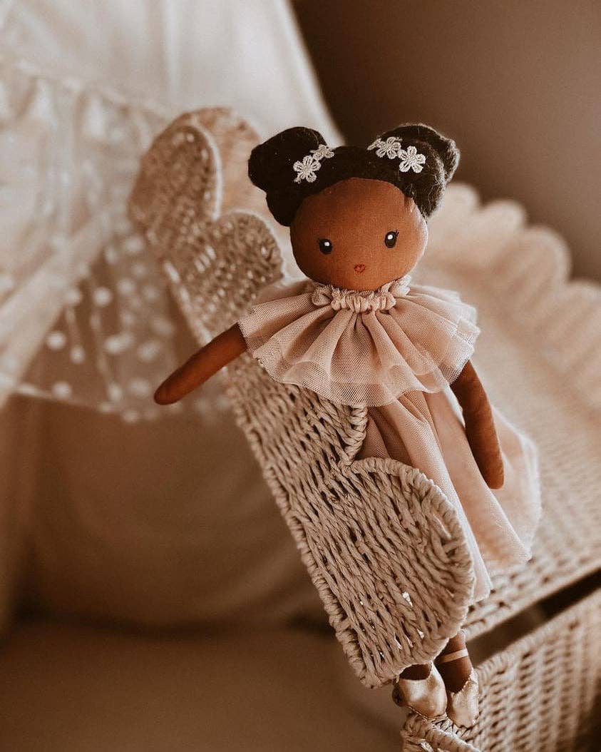 Mrs.Ertha | Dollies | Suikerbij
