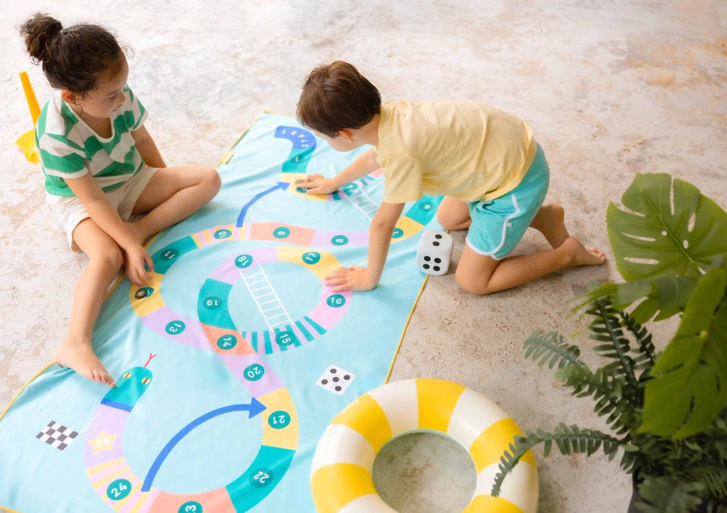 PlayTowel L 180x100 | Slangen & ladders | Quut