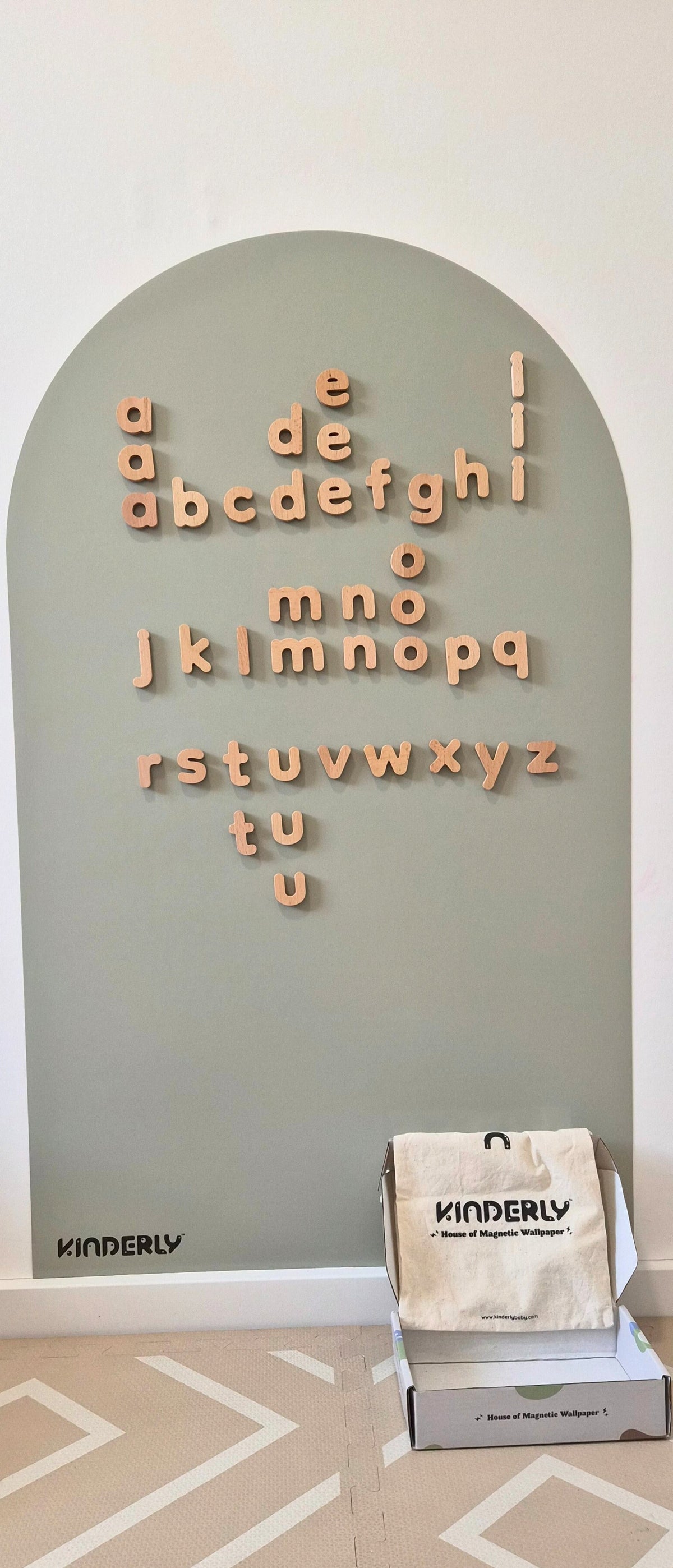 Magnetische houten alfabet