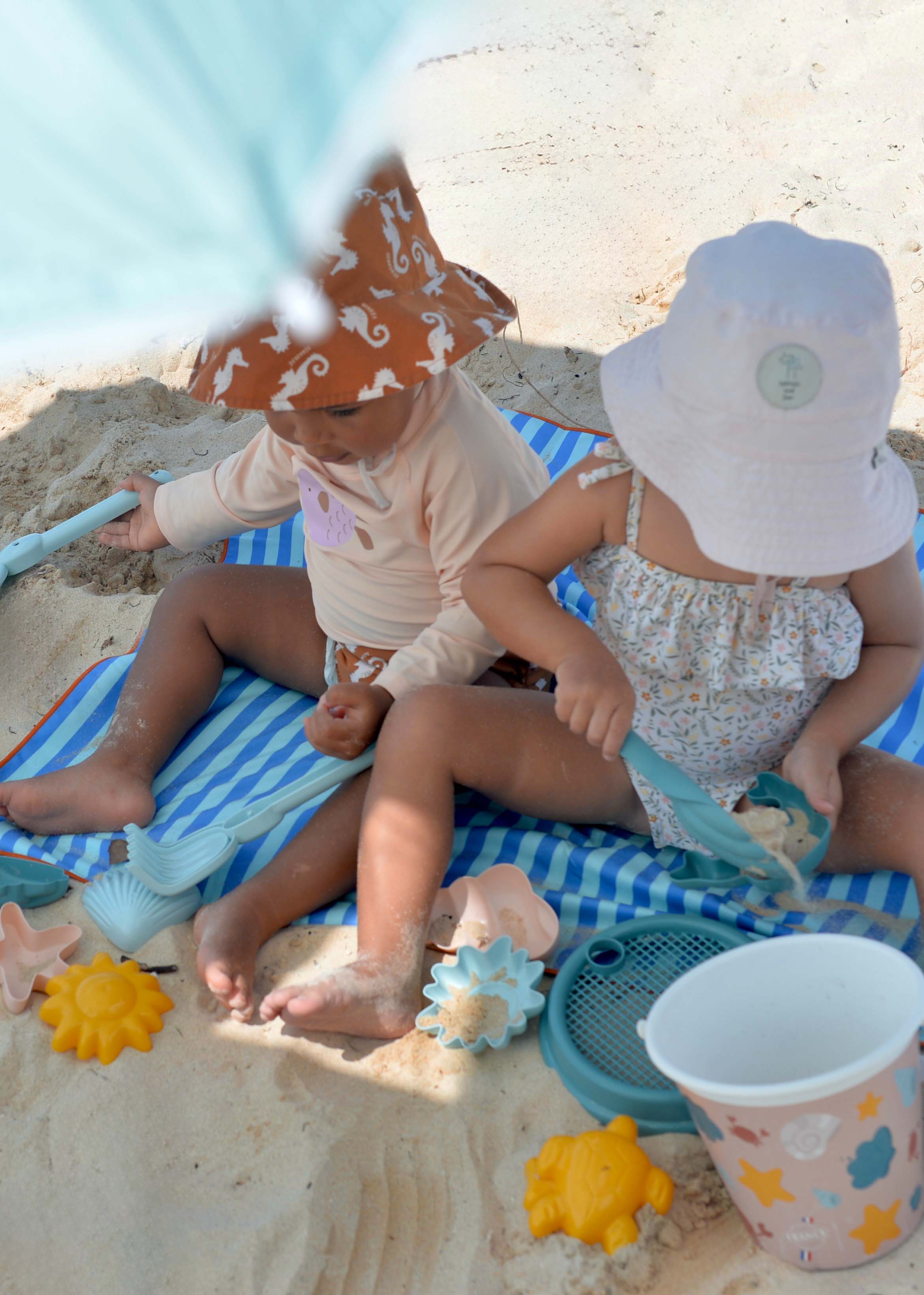 PlayTowel XL 180 x 180cm | Road | Quut