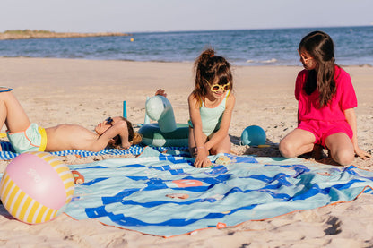PlayTowel XL 180 x 180cm | Road | Quut