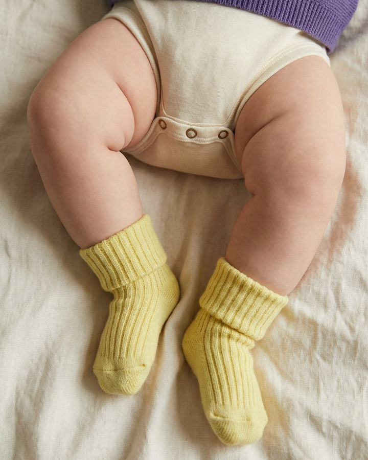 Wollen Baby sokjes | Newborn Sokjes 3 maten | Merinowol | Lemon | Lille Barn