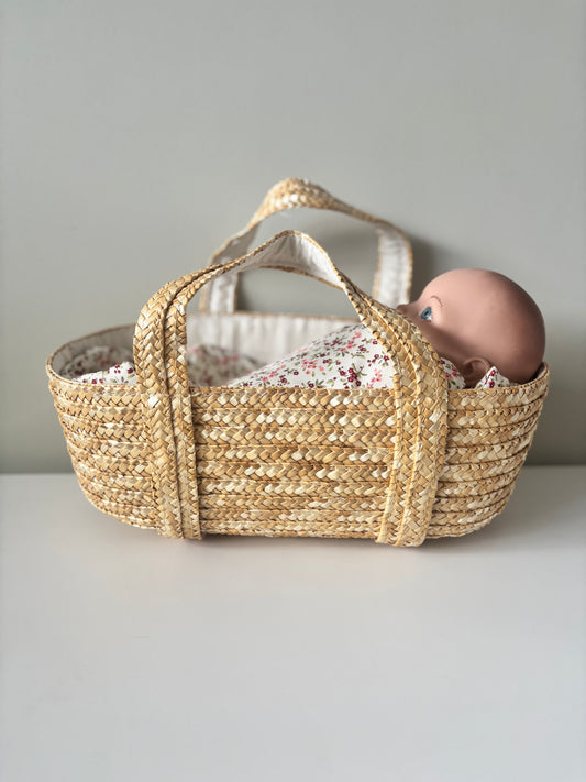 Rieten Poppenreiswieg | Mozes mandje met bedsetje 35cm