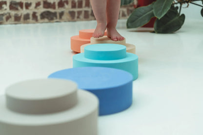 Moes Play | Rainbow chair
