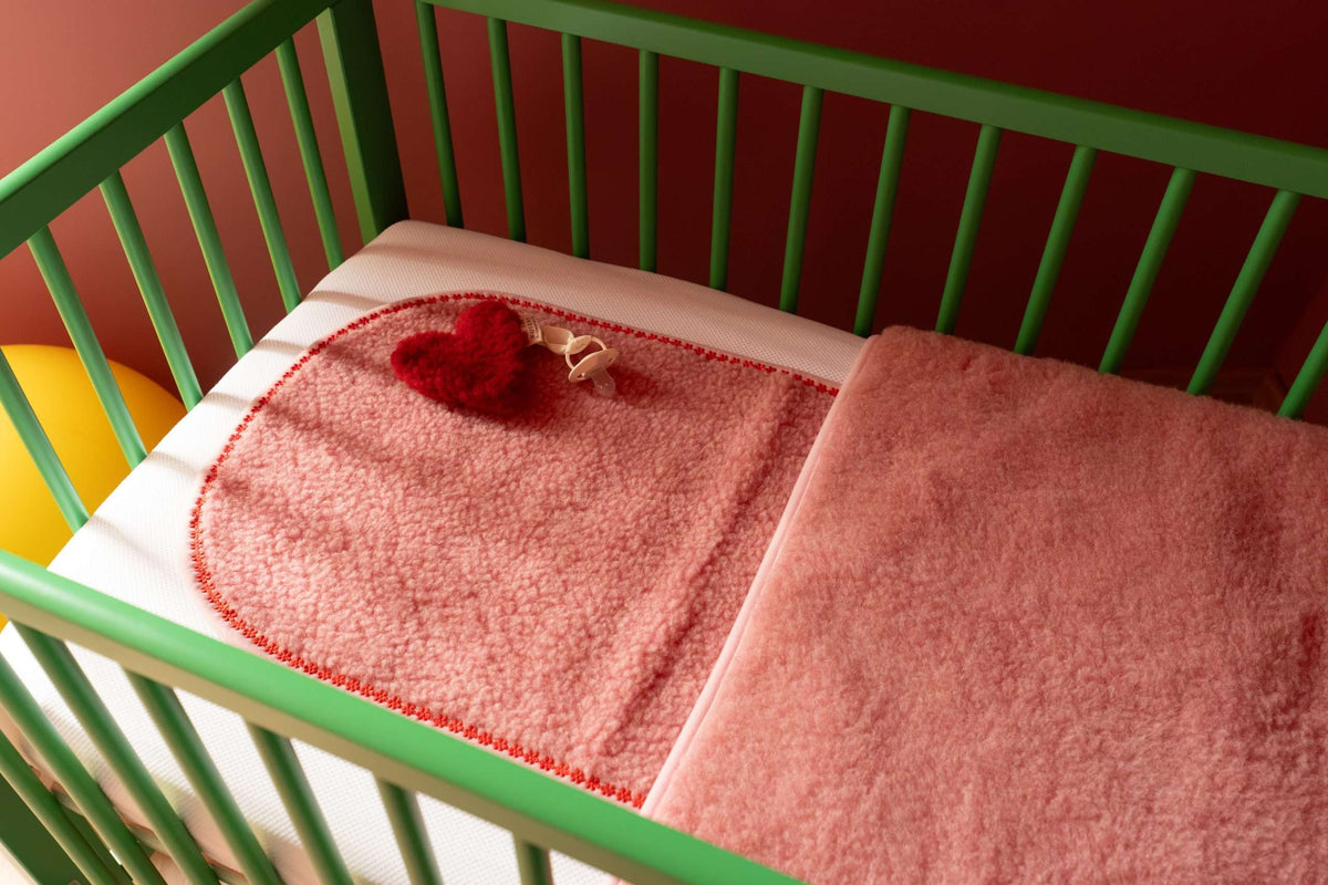 Wollen onderlegger Flower Power roze We Are Wovens