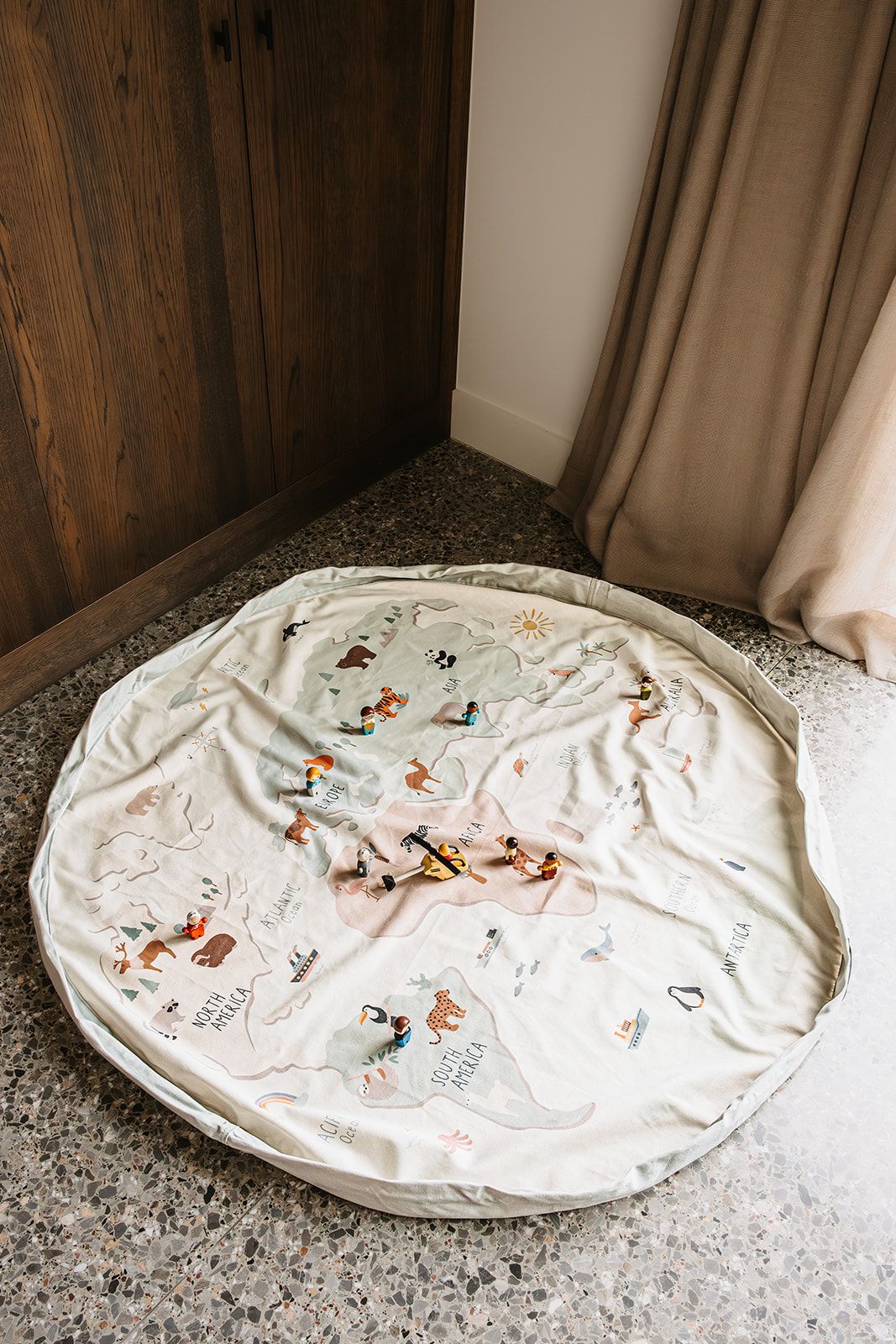 Play&Go | Speel- & Opbergkeed | Wereldkaart