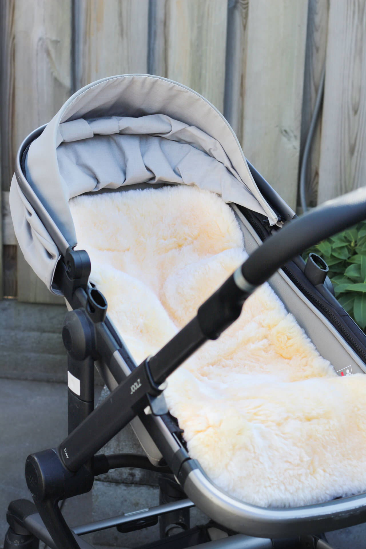 Lamsvacht kinderwagen | Schaapmaatje