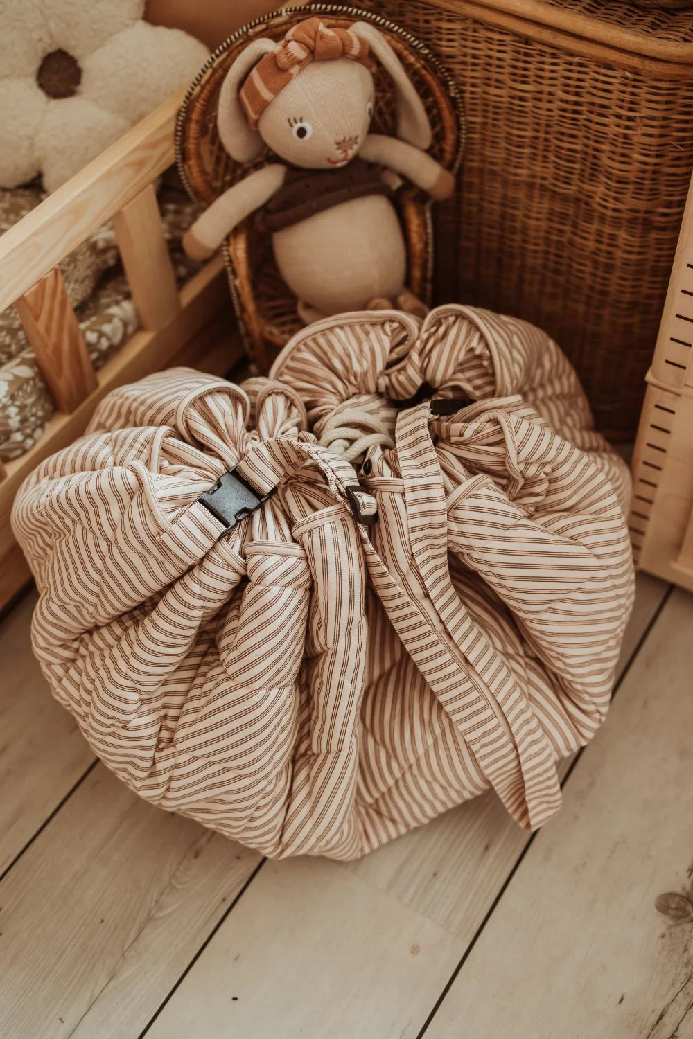 Play&Go | Speel- & Opbergkeed | Stripes Brown