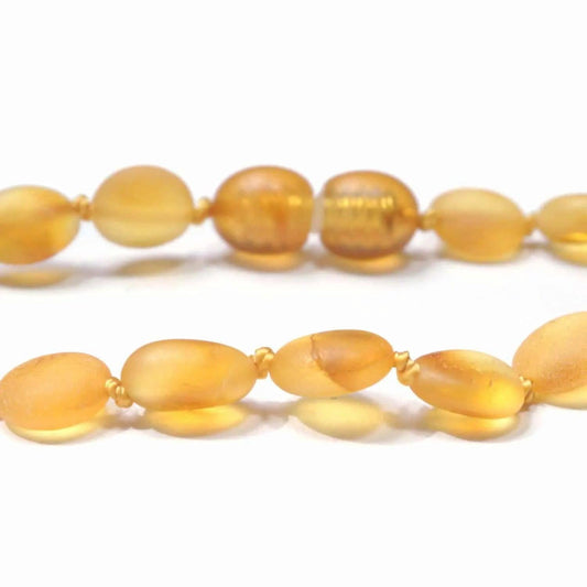 Baby/Kind | Barnsteen armbandje | Ovalen kraaltjes | Ruw | 14cm | Honing | Lille Barn