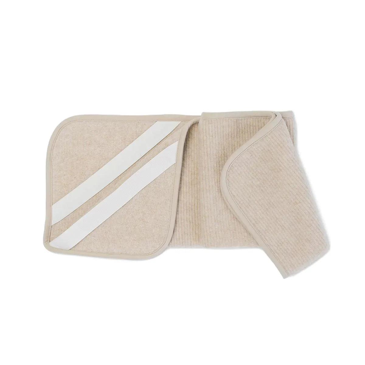 Wollen onderlegger | Onderdeken ledikant met rib structuur | Merinowol | 60x120cm | Lille Barn