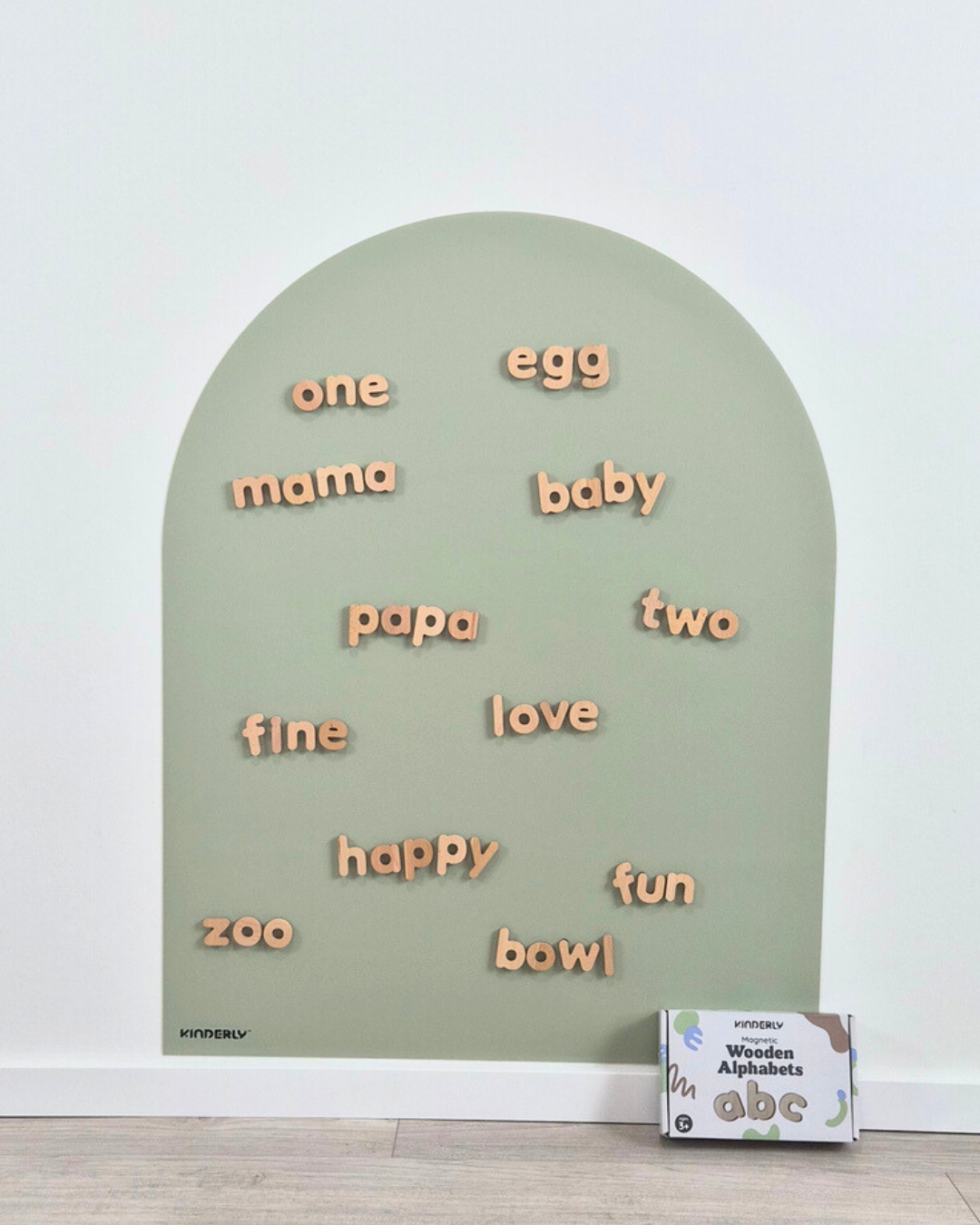 Magnetische houten alfabet